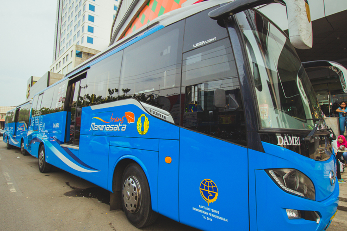 Mobil bus BRT kota Makassar
